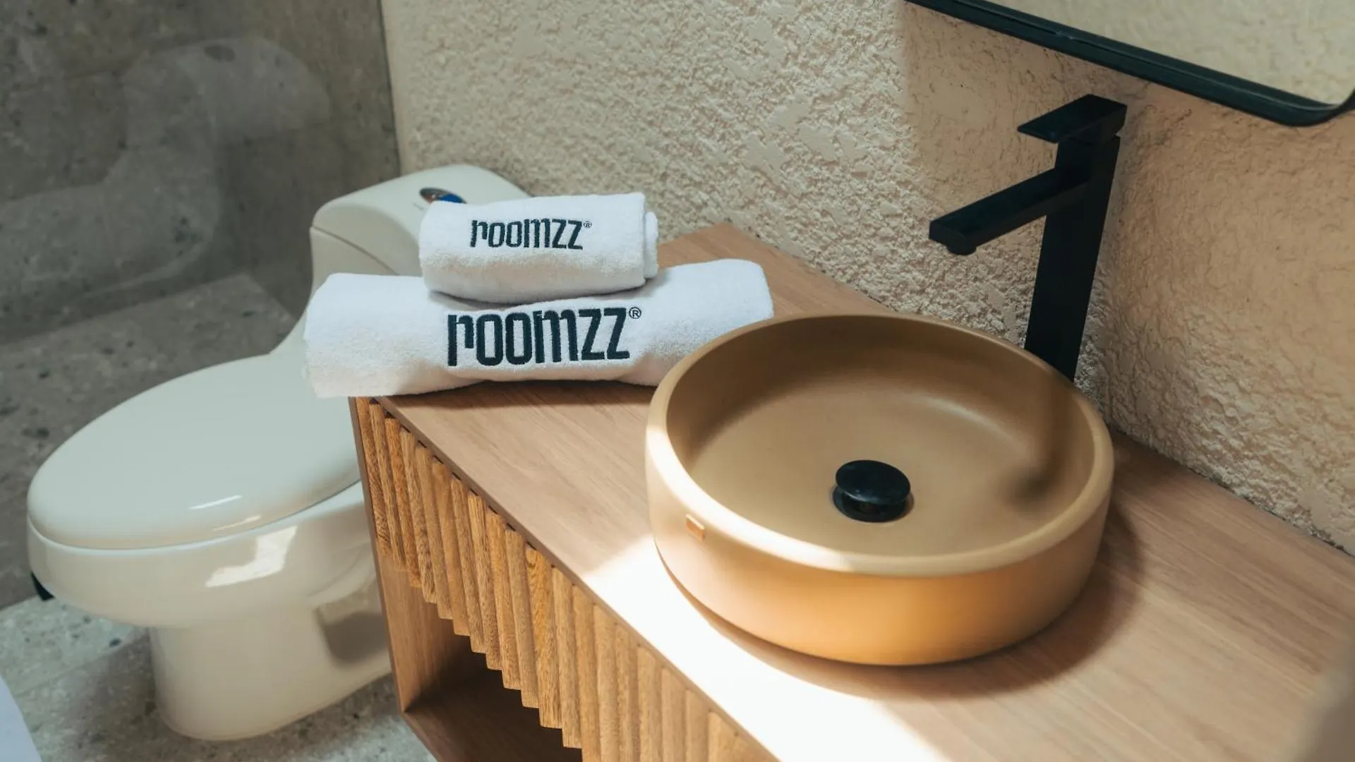 Hotel Boutique Roomzz Laureles Medellín
