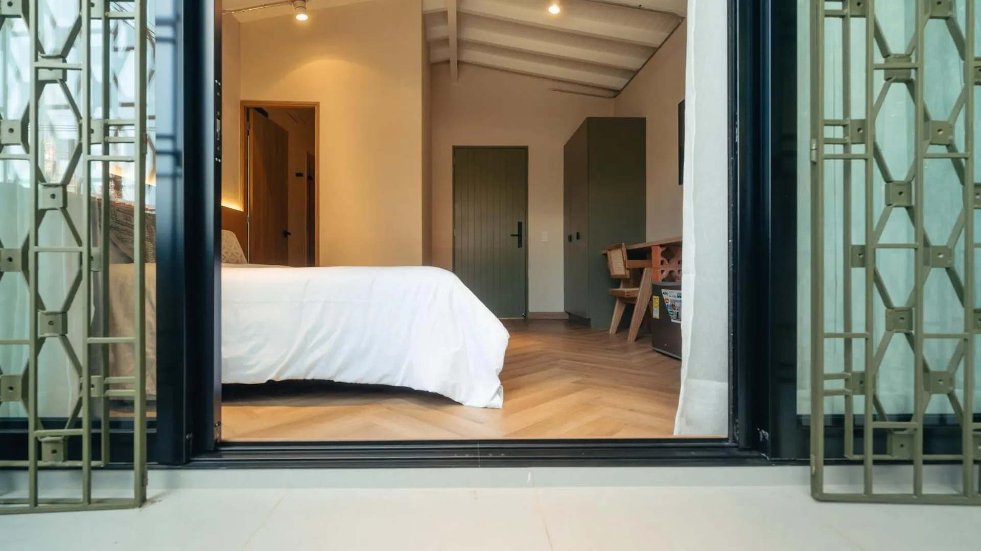 Hotel Boutique Roomzz Laureles Medellín Colombia