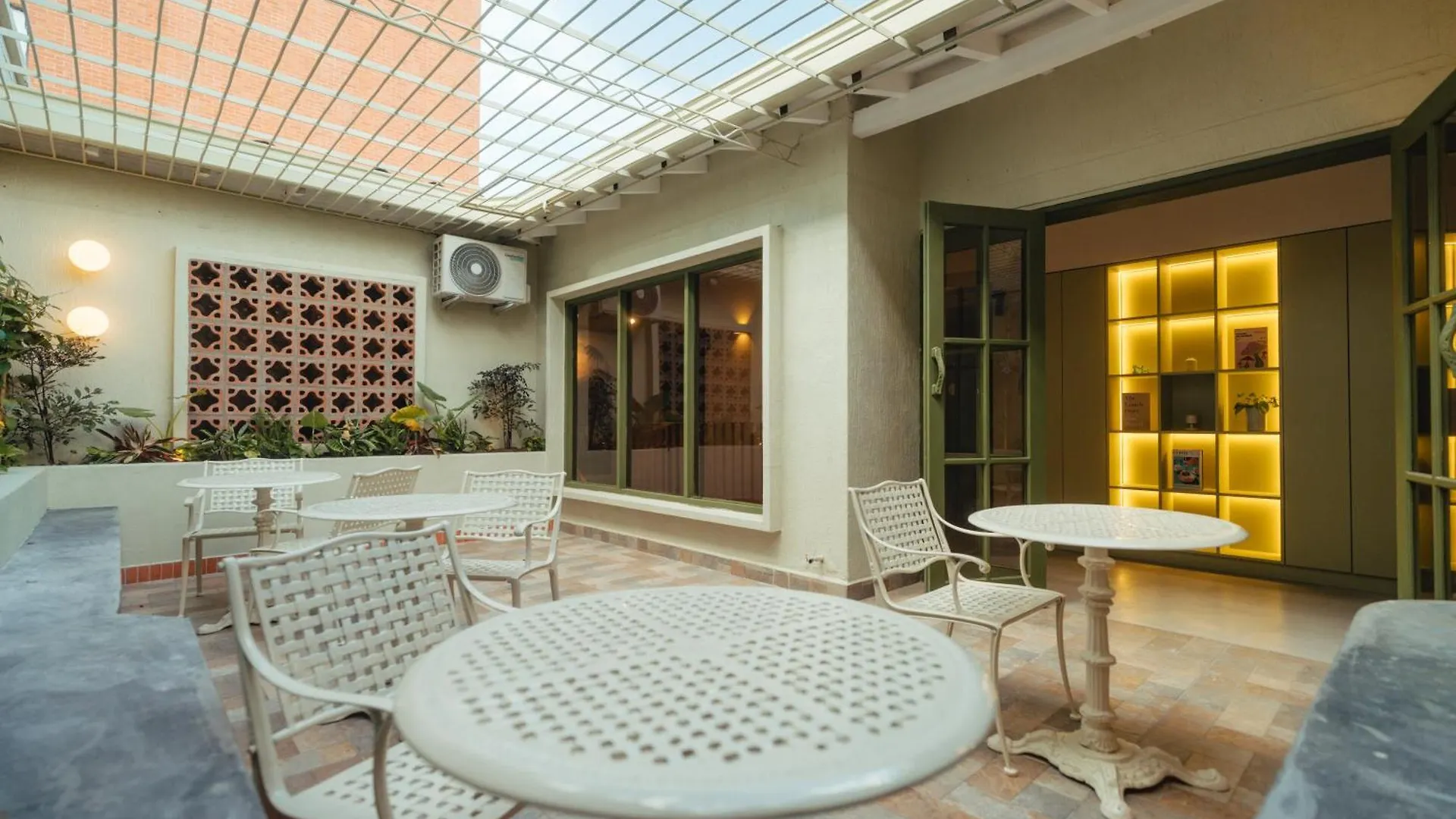 Hotel Boutique Roomzz Laureles Medellín 0*,  Colombia