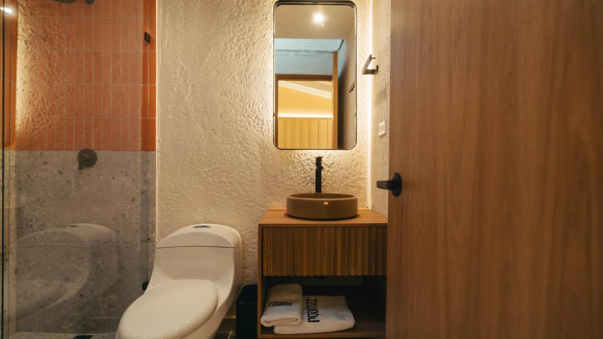 Hotel Boutique Roomzz Laureles Medellín