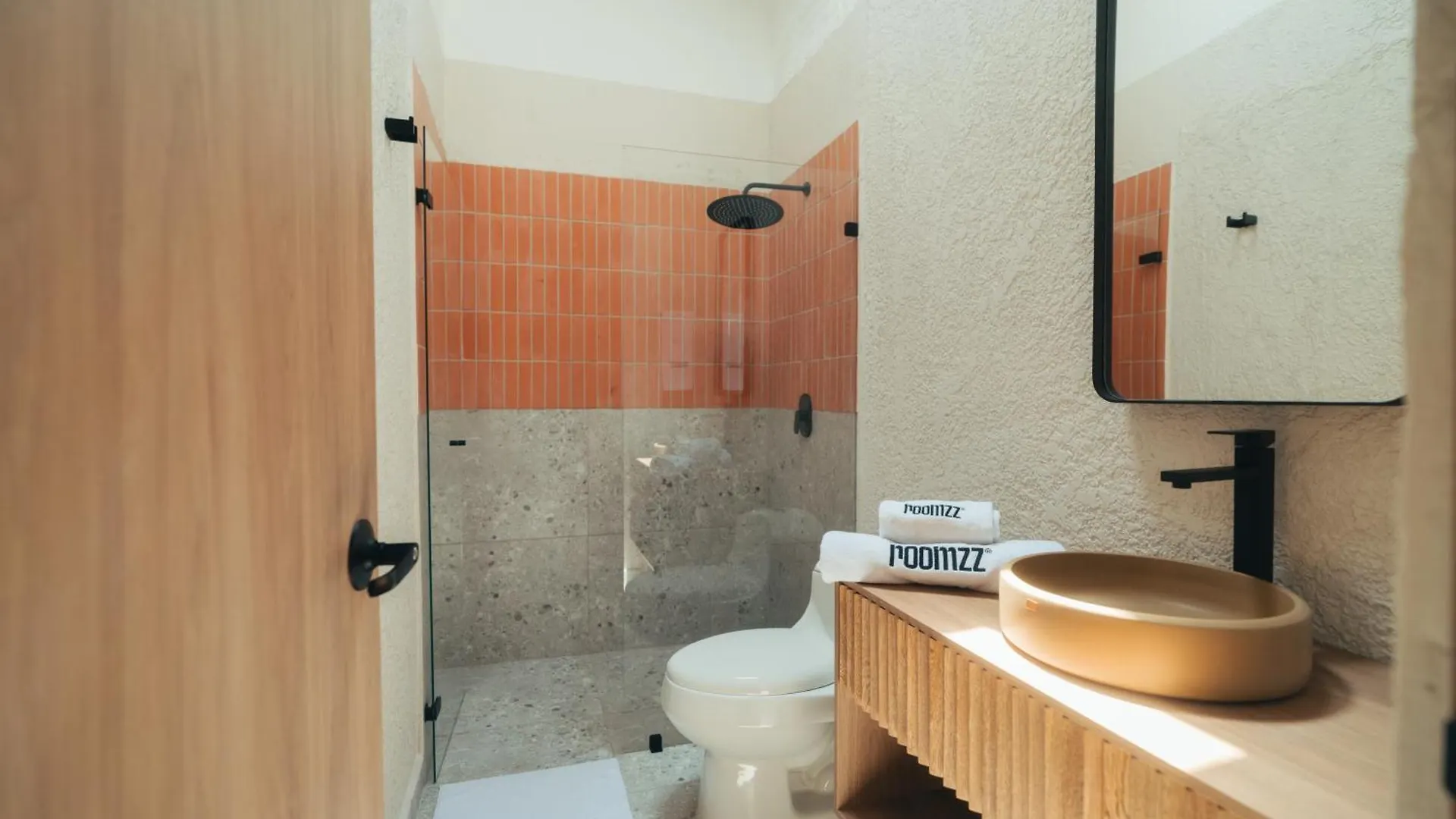 Hotel Boutique Roomzz Laureles Medellín