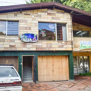 Pensión Area 51, Medellín
